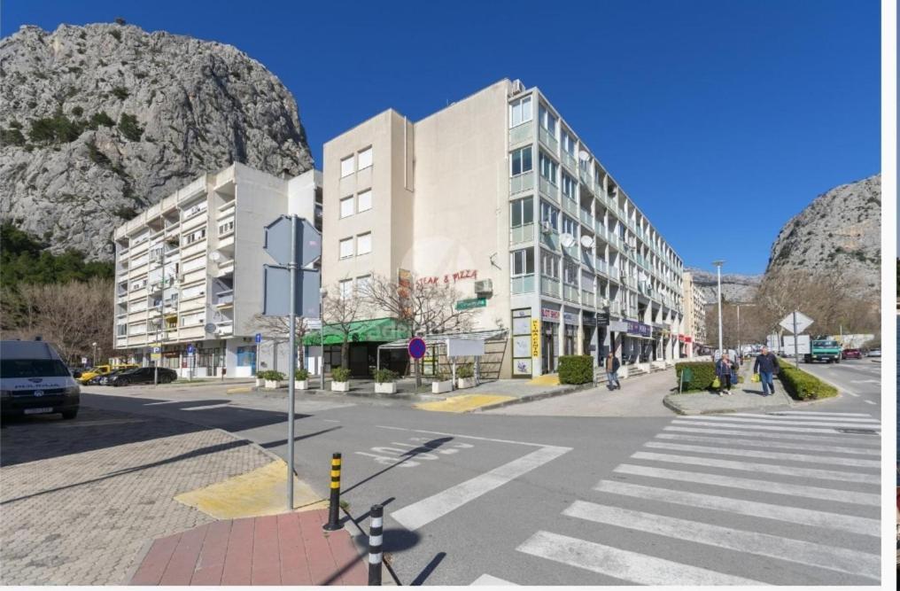 Center Apartment Pia Omis Omiš Quarto foto